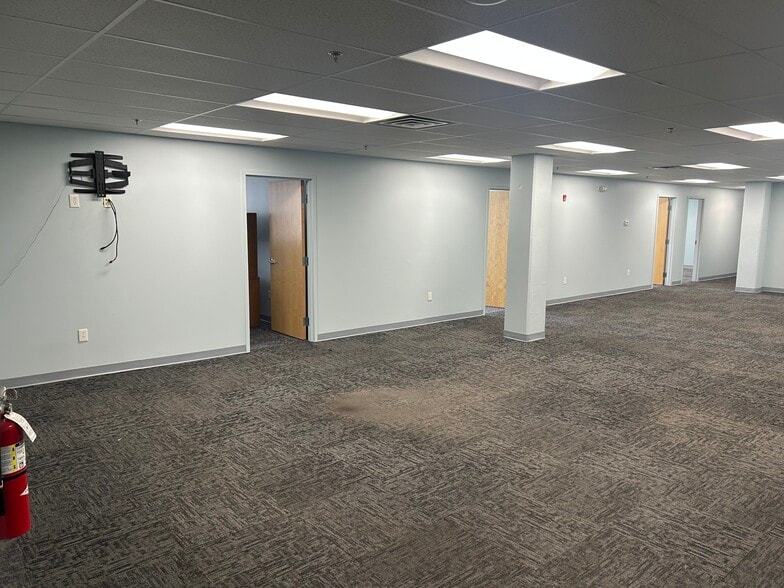 More Photos Of 200 Meadow Rd, Boston Refrigeration Cold Storage For Lease