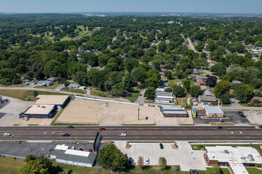 More Photos Of 1710 S Belt Hwy, Saint Joseph Auto Dealership For Sale