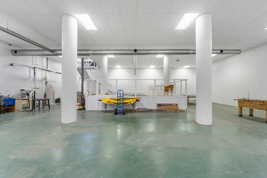 More Photos Of 50342 Brown Rd E, Sprague Specialty For Sale