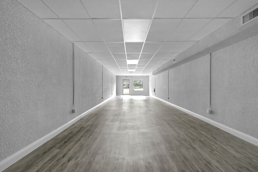 More Photos Of 5798-5816 St Augustine Rd, Jacksonville Unknown For Lease