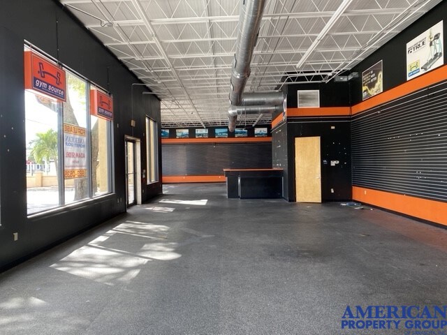 More Photos Of 4300 S Tamiami Trl, Sarasota General Retail For Sale
