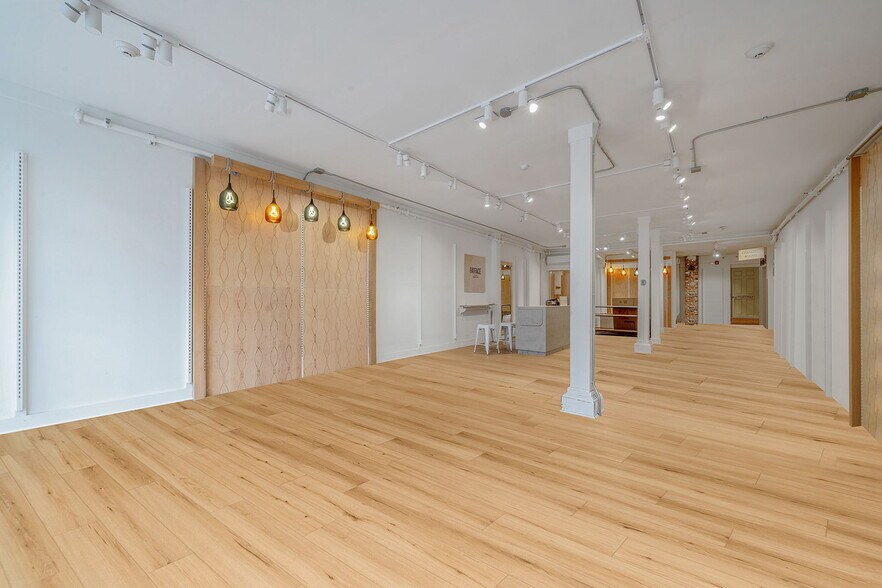 More Photos Of 136-138 Main St, Greenport Storefront Retail Residential For Sale