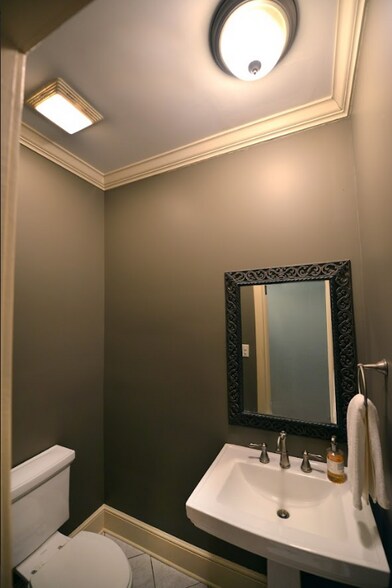 More Photos Of 1227 6th Ave, Columbus Office For Lease