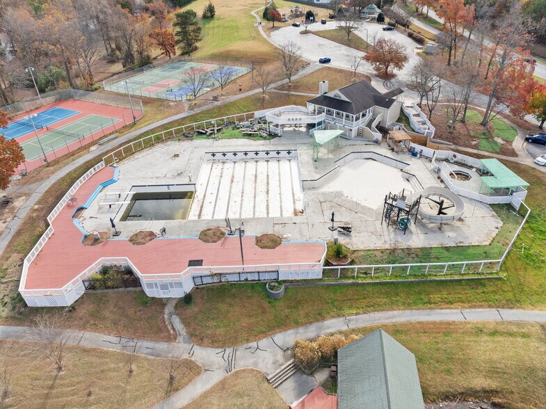 More Photos Of 1903 Adams Farm Pky, Greensboro Sports And Entertainment For Sale