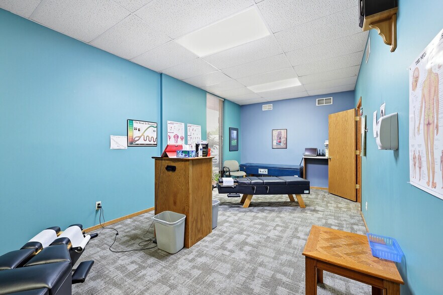 More Photos Of 1840 Post Rd, Plover Storefront Retail Office For Sale
