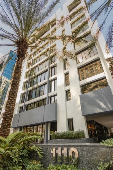 More Photos Of 1110 Brickell Ave, Miami Office For Lease