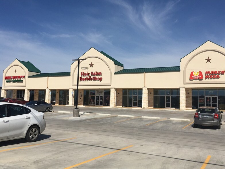 Primary Photo Of 4001 E Stan Schlueter Loop, Killeen Restaurant For Lease