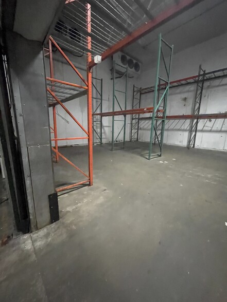 More Photos Of 5706 Troost Ave, Kansas City Warehouse For Sale