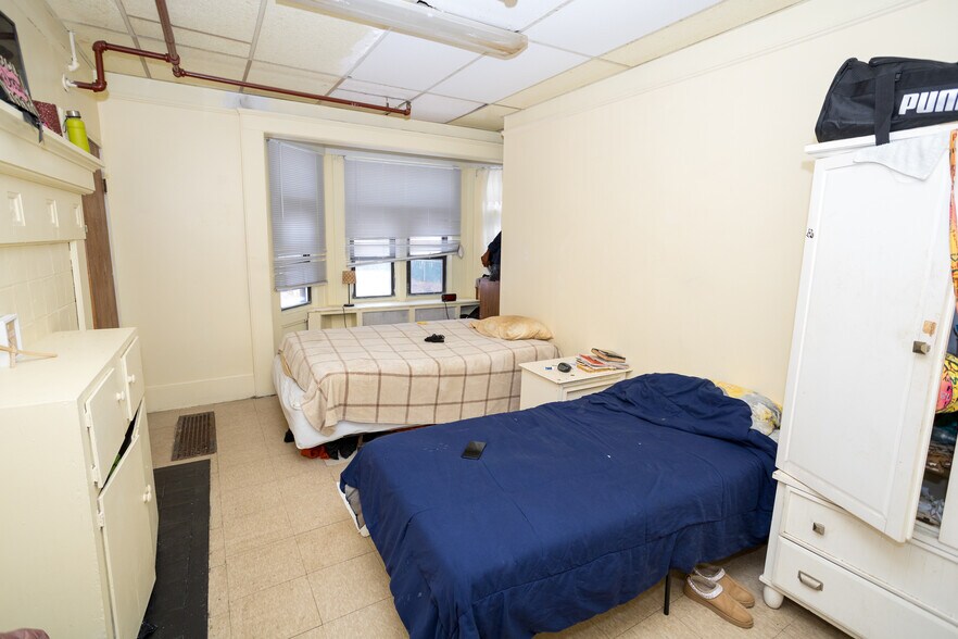 More Photos Of 146 S Munn Ave, East Orange Skilled Nursing Facility For Sale