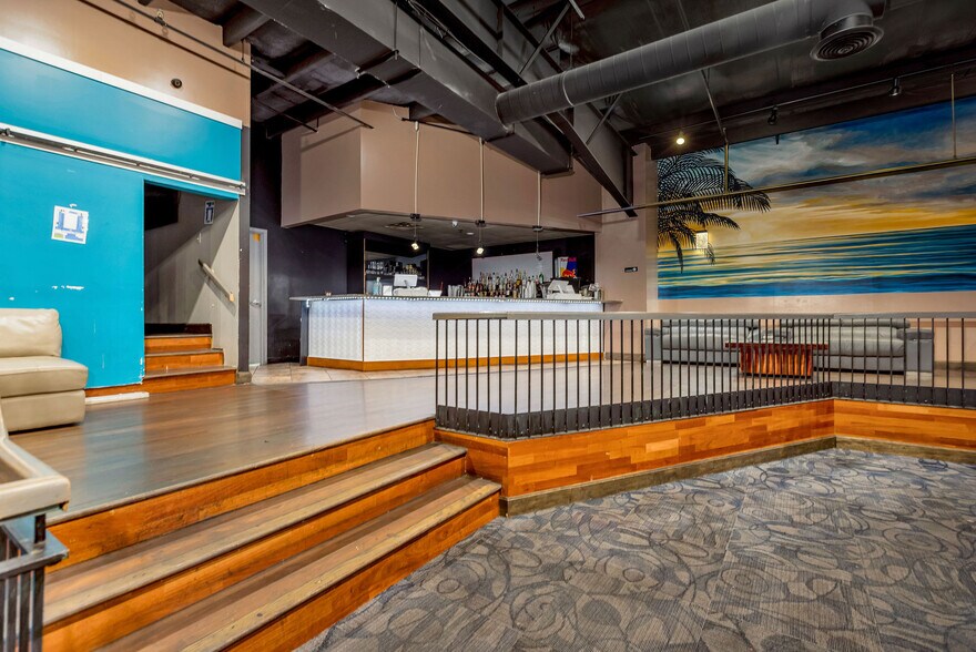 More Photos Of 11473 Chester Rd, Sharonville Restaurant For Sale