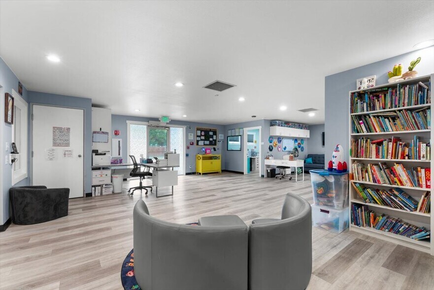 More Photos Of 340 Maple St, Frederick Specialty For Sale