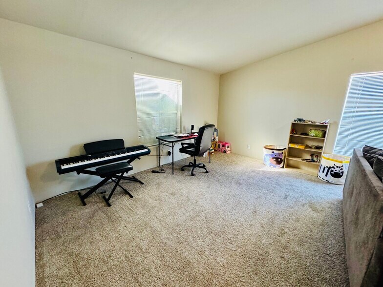More Photos Of 55 E Kuehn St, Quartzsite Trailer Camper Park For Sale