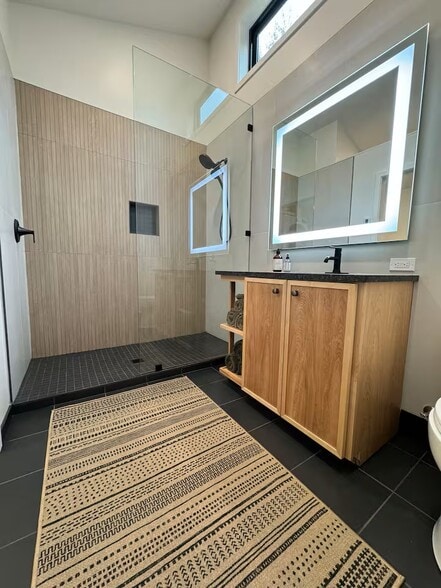 More Photos Of 9239 E 8 Mile Rd, Luther Hotel For Sale