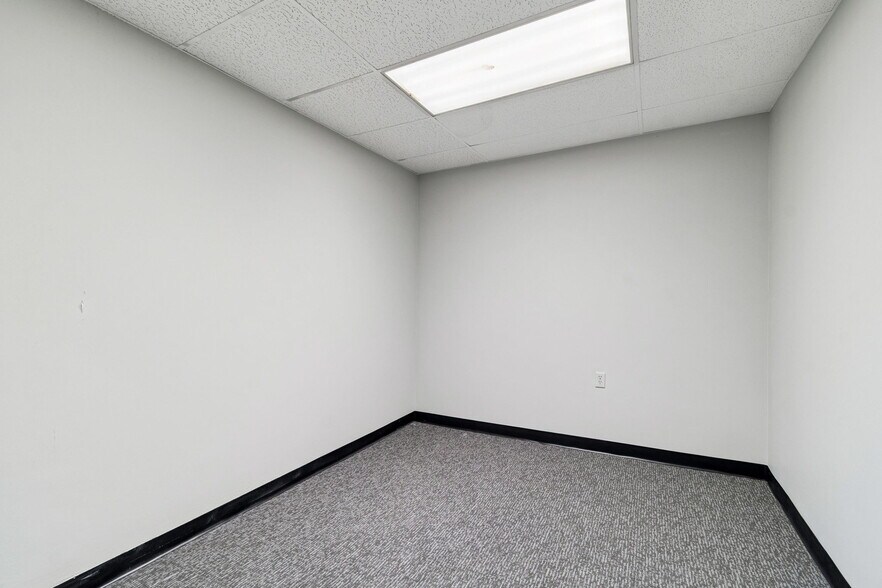 More Photos Of 715 McDuff Ave, Jacksonville Storefront Retail Residential For Sale