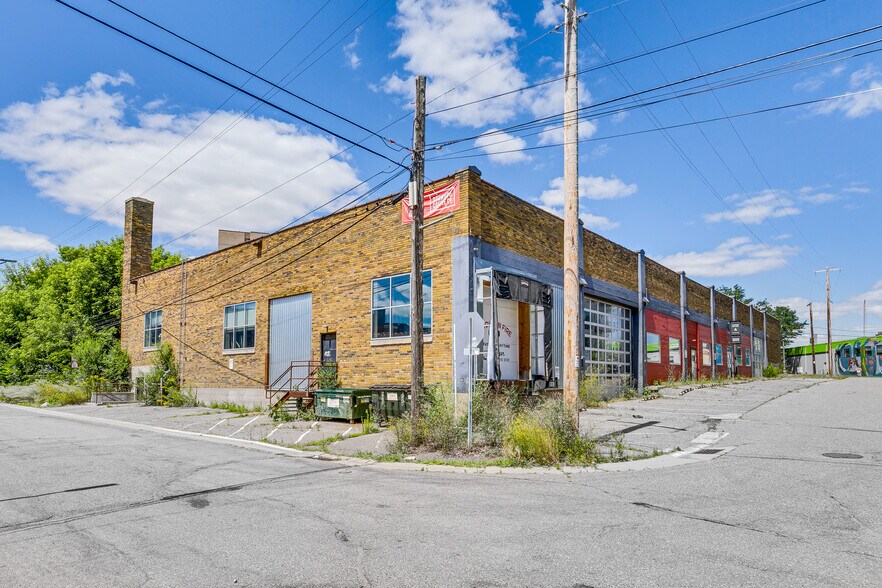More Photos Of 2336 Territorial Rd, Saint Paul Warehouse For Sale