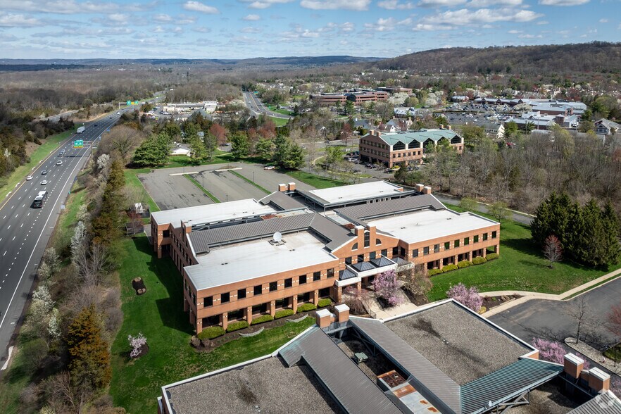 More Photos Of 2 Crossroads Dr, Bedminster Unknown For Lease