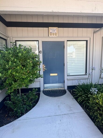 Primary Photo Of 2155 W March Ln, Stockton Office For Sale