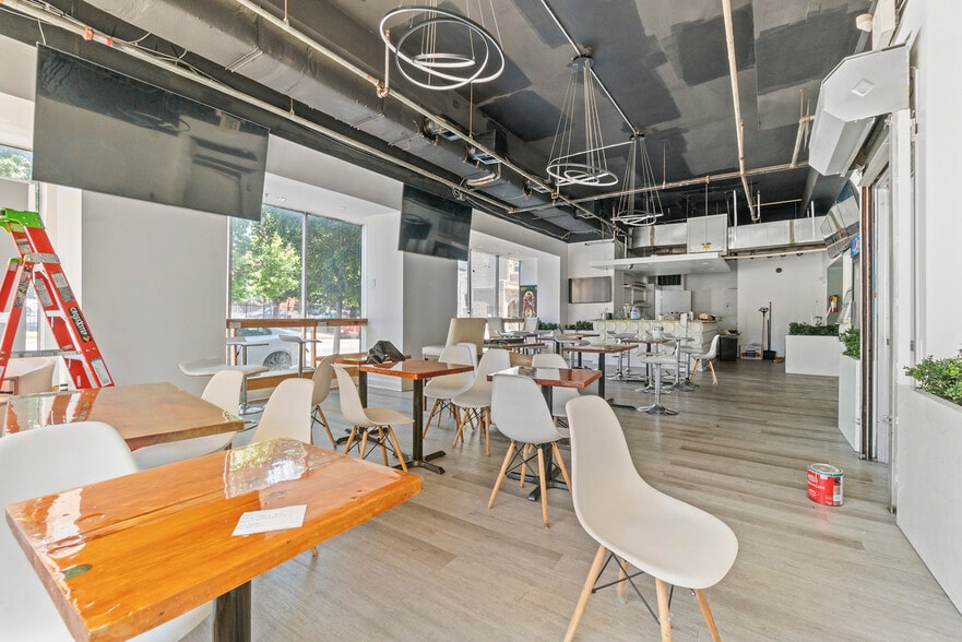 More Photos Of 429 N Eutaw St, Baltimore Office For Sale