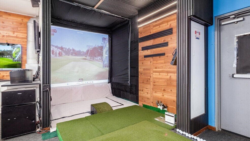 More Photos Of 1146 Walnut St, Coshocton Office For Sale