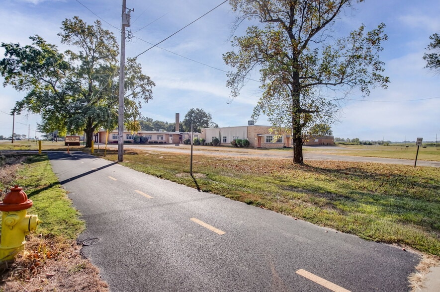 More Photos Of 1901 Mascoutah Ave, Belleville Schools For Sale