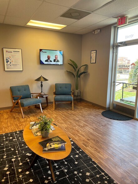 More Photos Of 10148 W Broad St, Glen Allen Office For Lease