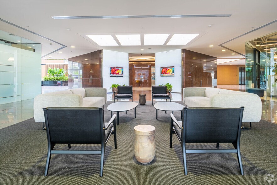 More Photos Of 701 Brazos St, Austin Office For Lease