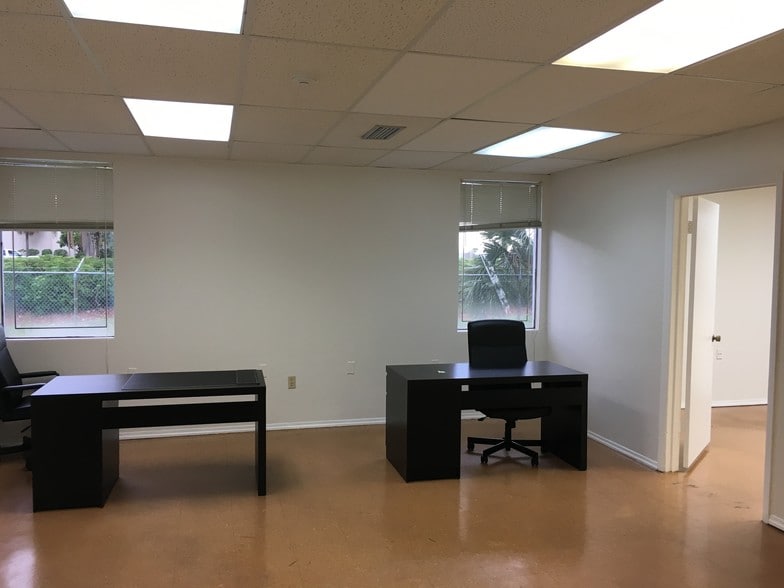 More Photos Of 6950-7190 NW 12th St, Miami Warehouse For Lease