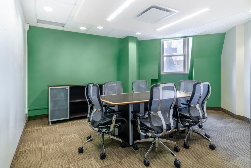 More Photos Of 1 Rideau St, Ottawa Coworking Space