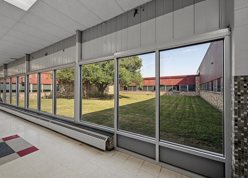 More Photos Of 1600 26th St, Monroe Schools For Sale