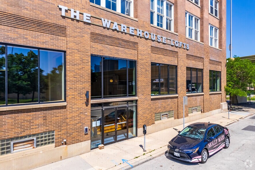 More Photos Of 413 N 2nd St, Milwaukee Apartments For Sale