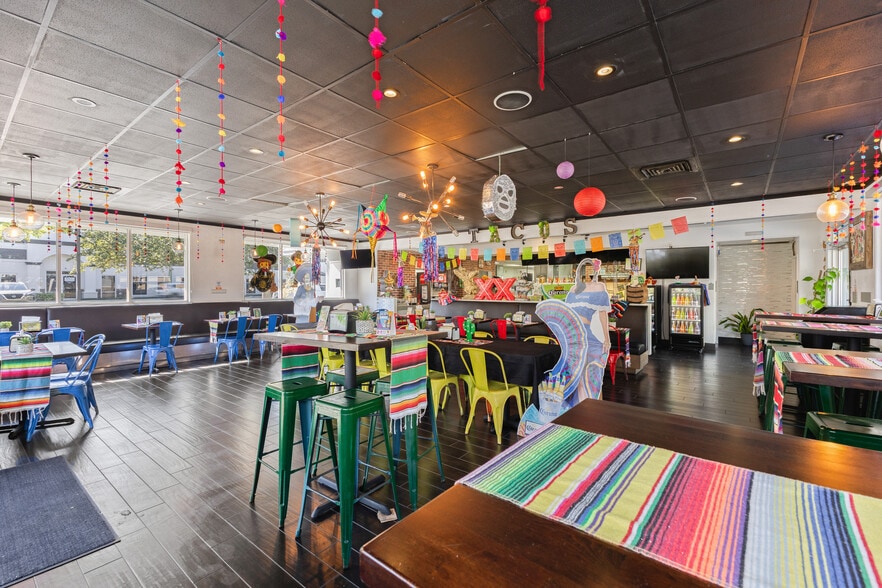 More Photos Of 8841 Commodity Cir, Orlando Fast Food For Lease