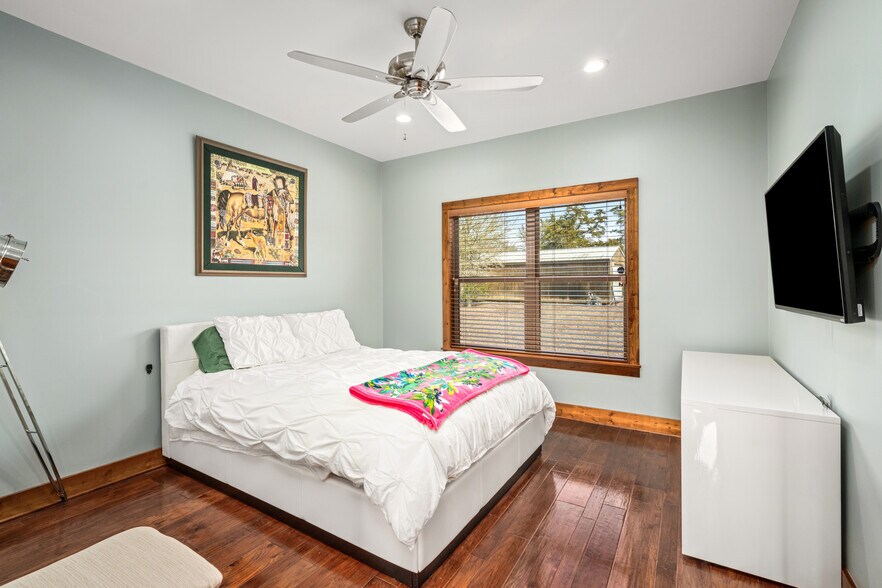 More Photos Of 145 State Loop 92, La Grange Specialty For Sale