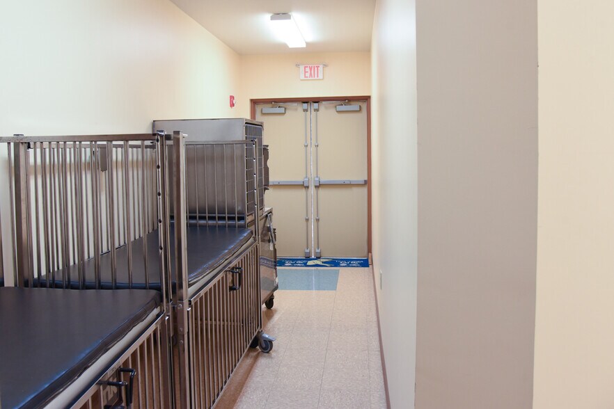 More Photos Of 2117 Veterans Dr SE, Decatur Healthcare For Sale