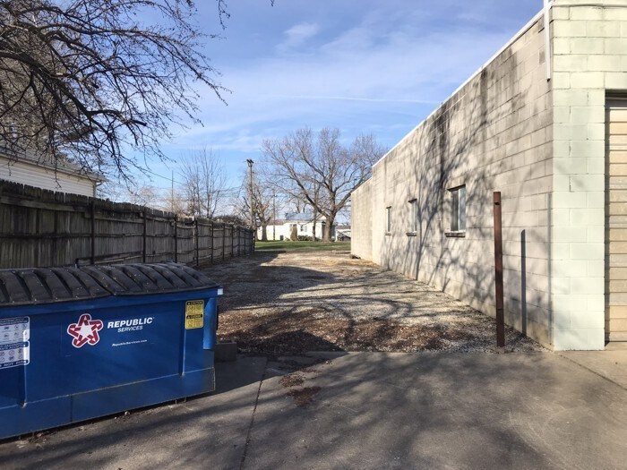 More Photos Of 311 Monroe St, Highland Warehouse For Sale