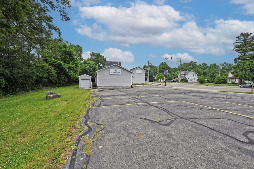 More Photos Of 9101 N Dixie Dr, Dayton Storefront Retail Office For Sale