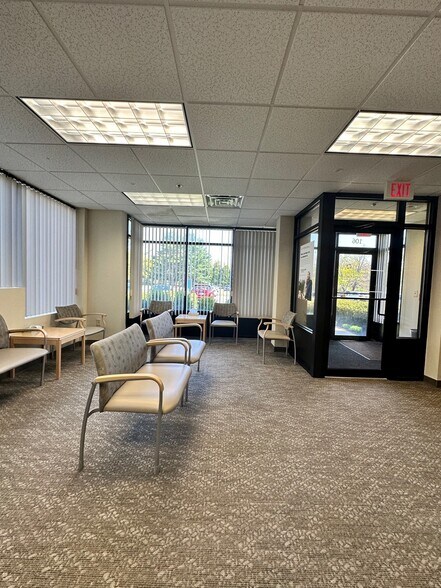 More Photos Of 1781 Highland Ave, Cheshire Medical For Lease