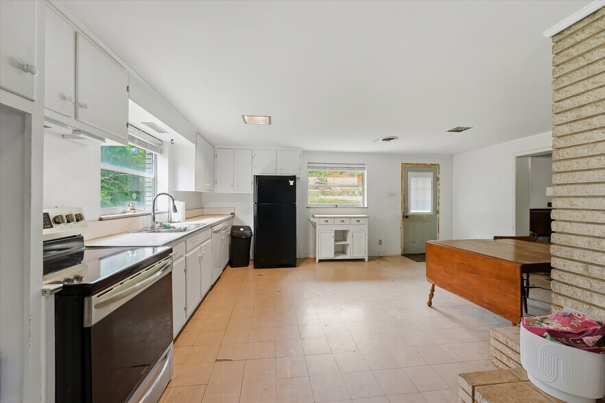 More Photos Of 601 N Chilhowee Dr, Knoxville Multifamily For Sale