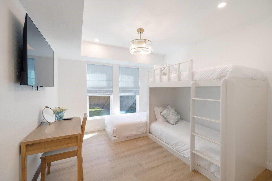 More Photos Of , Houston Multifamily For Sale