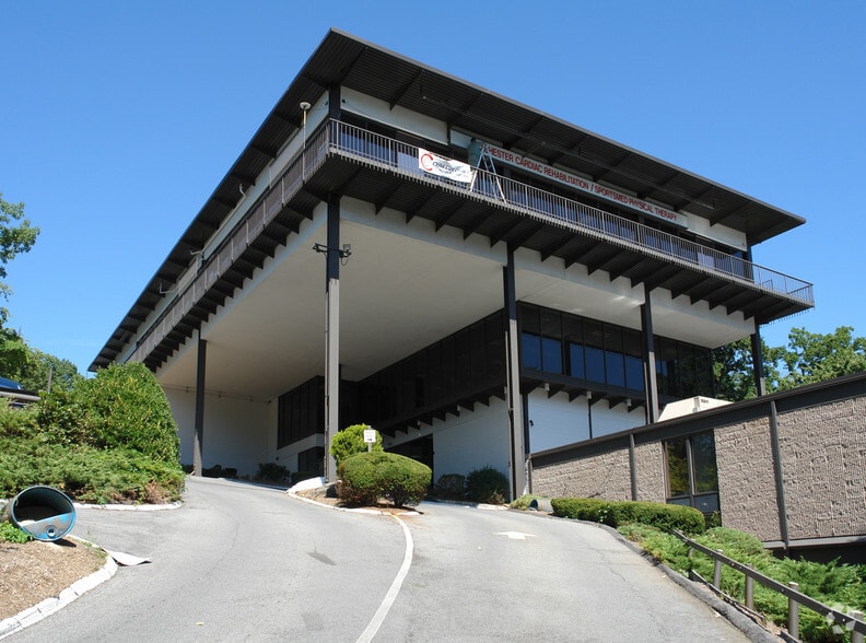 Primary Photo Of 313 Central Park Ave, Scarsdale Medical For Lease