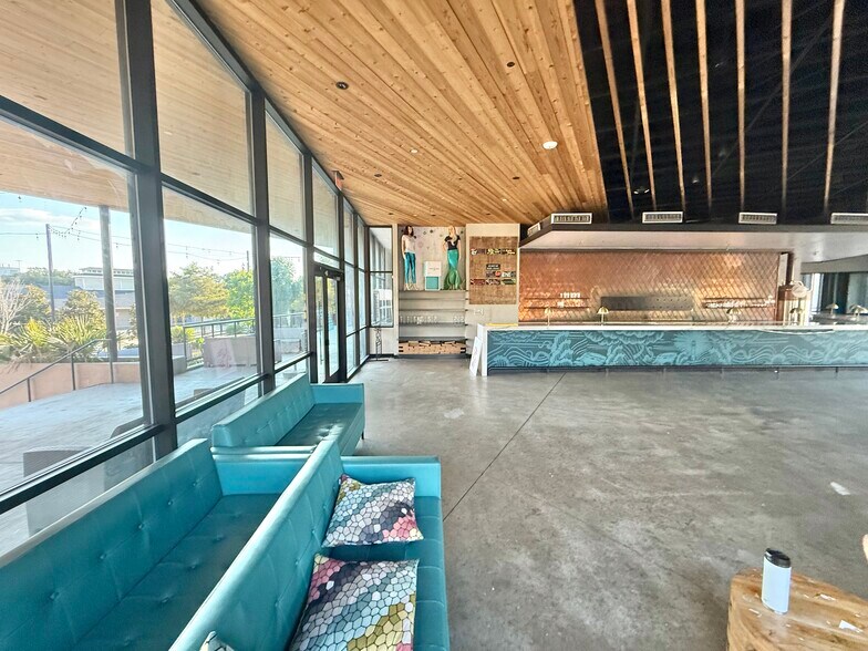 More Photos Of 310 S Goliad St, Rockwall Restaurant For Sale