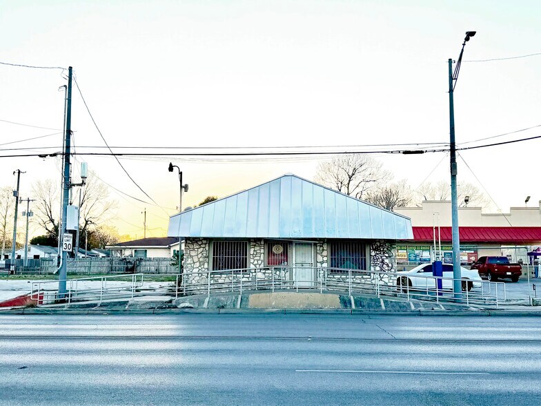 More Photos Of 615 Pleasanton Rd, San Antonio Office Residential For Sale