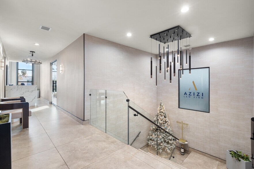 More Photos Of 4041 Wilshire Blvd, Los Angeles Office For Lease