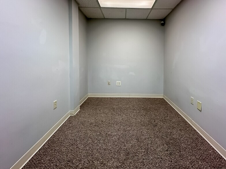 More Photos Of 103 S Florida Ave, Lakeland Office For Lease