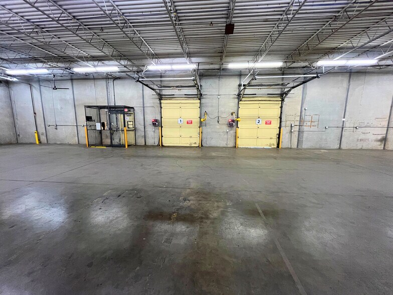 More Photos Of 220 Feld Ave, High Point Warehouse For Lease