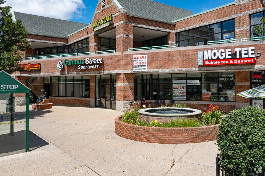 More Photos Of 515 E Grand River Ave, East Lansing Storefront For Lease