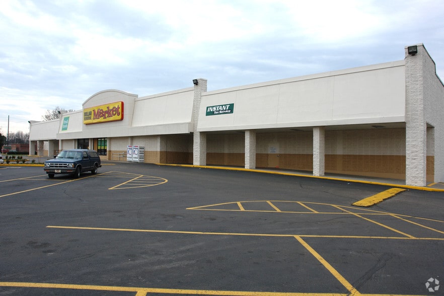 Primary Photo Of 3430 Taylor Blvd, Louisville Freestanding For Lease