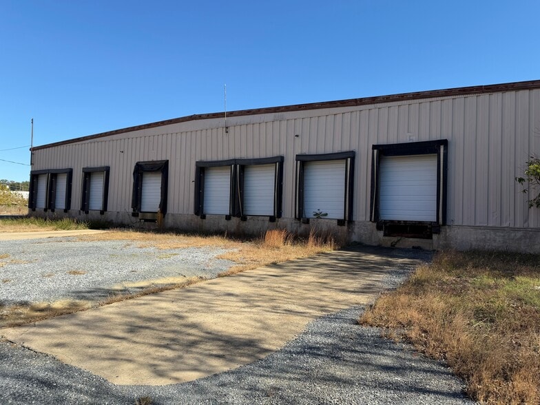 More Photos Of 277 Pittsylvania Ave, Altavista Warehouse For Sale