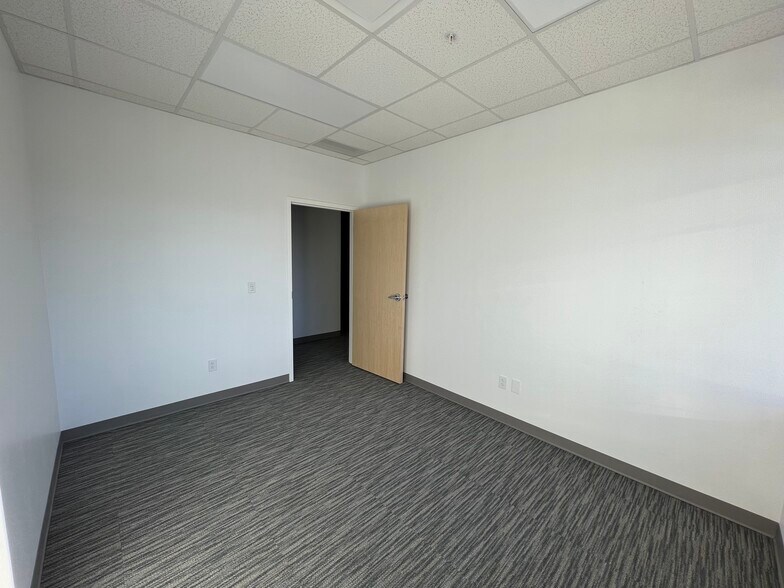 More Photos Of 2135 W Main St, Lehi Medical For Sale