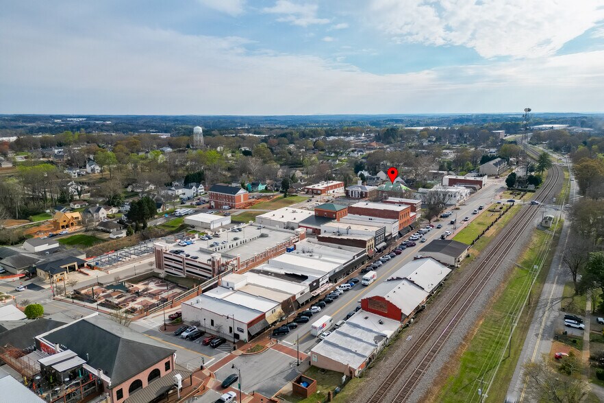 More Photos Of 55 Scott St, Buford Office For Lease