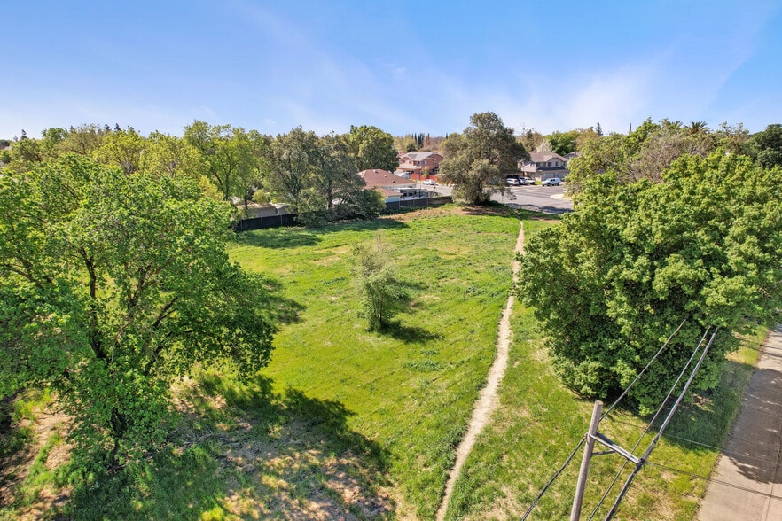 More Photos Of 114 F St, Galt Land For Sale